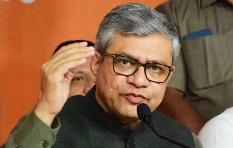 अश्विनी वैष्णव का साफ बयान: रेलवे में एक्स्ट्रा लगेज पर नहीं लगेगा जुर्माना