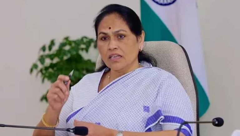 कांग्रेस पर बरसीं शोभा करंदलाजे, कहा- मंदिर को धर्मनिरपेक्ष बताना गलत