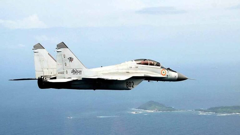 PAK पर मिसाइल हमले की तैयारी में थे 15 MiG-29K, इंडियन नेवी का बड़ा खुलासा