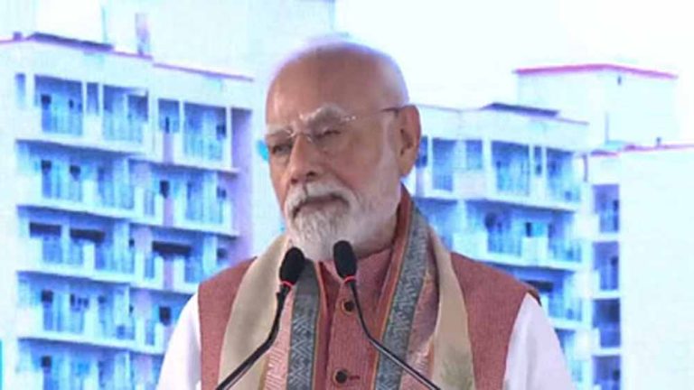 पीएम मोदी ने सांसदों के लिए बने 184 नए फ्लैट्स का किया लोकार्पण