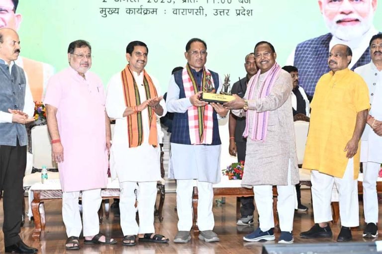 प्रधानमंत्री किसान सम्मान निधि की 20वीं किश्त जारी, समृद्ध किसान ही विकसित छत्तीसगढ़ की पहचान : मुख्यमंत्री साय