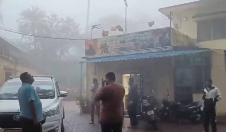 घना कोहरा और अंधेरा बना चुनौती, ट्रेकिंग के दौरान गुम शख्स की खोज मुश्किल