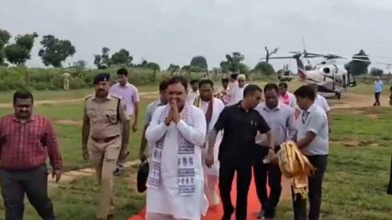CM भजनलाल पहुंचे करौली: बाढ़ प्रभावित इलाकों का निरीक्षण, मदद में कोई कोताही न हो निर्देश