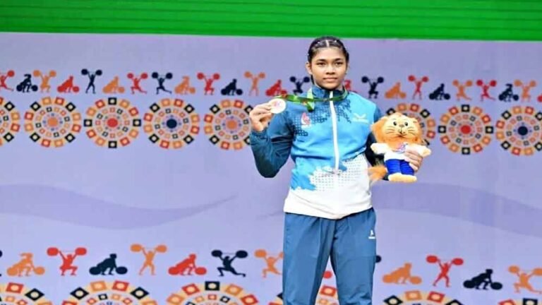 पश्चिम बंगाल की कोयल बार ने छुआ शीर्ष स्थान, वेटलिफ्टिंग में बनाया इतिहास