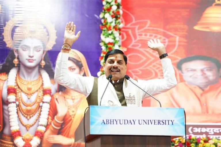 खरगौन के कपास और मिर्ची आधारित रोजगारपरक उद्योगों के लिए सरकार दे रही है सहायता : मुख्यमंत्री डॉ. यादव