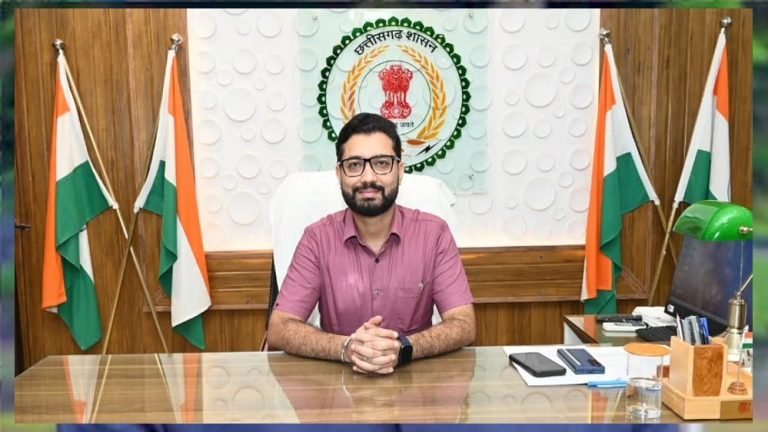 महासमुंद: कलेक्टर की अध्यक्षता में समय-सीमा की बैठक सम्पन्न, अधिकारियों को सौंपे गए आवश्यक निर्देश