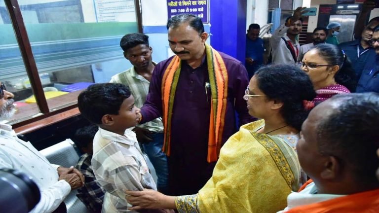 स्वास्थ्य मंत्री ने की जिला अस्पताल कोंडागांव में 80 लाख रुपए की लागत से ऑपरेशन थिएटर निर्माण की घोषणा