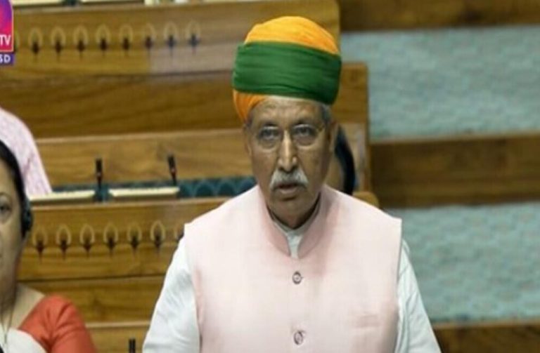 कई सिफारिशों के चलते केंद्र ने आयकर विधेयक वापसी का फैसला किया