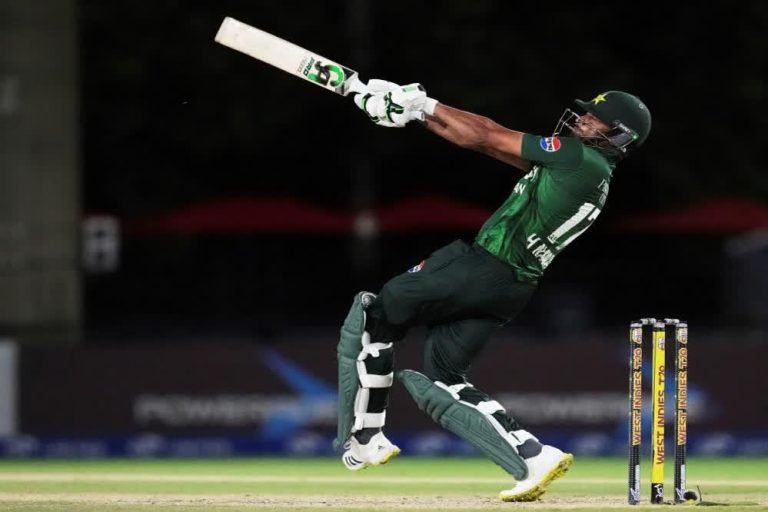 पहले वनडे में पाकिस्तान की जीत, वेस्टइंडीज को 5 विकेट से हराकर 1-0 की बढ़त