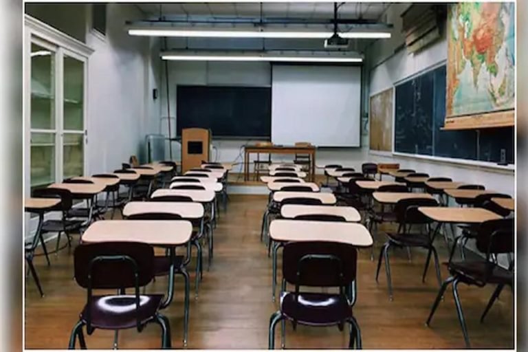 स्कूल छोड़ने वाले बच्चों की संख्या MP में बढ़ी, 6.70 लाख ने बीच में तोड़ी पढ़ाई