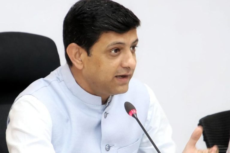 एमआईसी बैठक में बड़ा फैसला: पार्षद अनवर कादरी को हटाने का प्रस्ताव तैयार