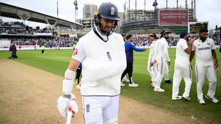 ‘मुझे पता था खतरा है…’ क्रिस वोक्स ने बताई एक हाथ से बल्लेबाजी की चुनौती