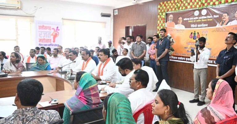 ‘दीदी के गोठ‘ रेडियो कार्यक्रम का पूरे प्रदेश में प्रसारण