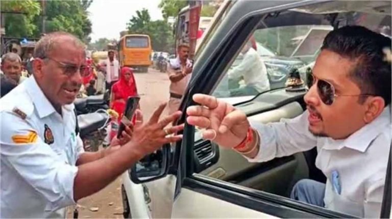 ‘चल हट, भाग यहां से…’ BJP नेता के बेटे की ट्रैफिक सिपाही से बदतमीजी, वीडियो वायरल
