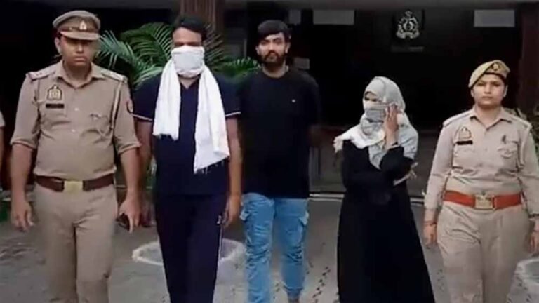 हनी ट्रैप में फंसी महिला, मुरादाबाद में यूपी पुलिस सिपाही समेत 3 लोगों को हिरासत में लिया गया