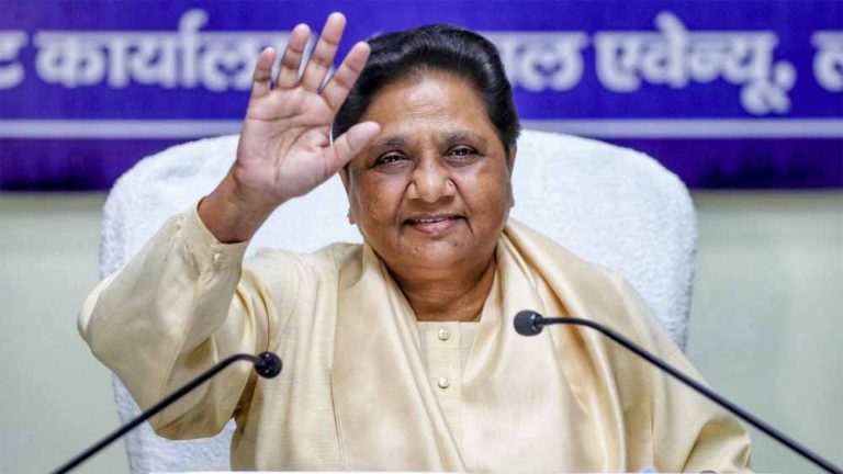 मायावती का बड़ा बयान: बसपा न एनडीए में, न इंडी में – छवि खराब करने की कोशिश जारी