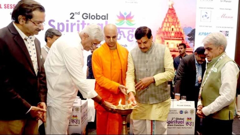 उज्जैन की आघ्यात्मिक धरोहर पूरे विश्व को दे रही है दिशा: केंद्रीय पर्यटन मंत्री श्री शेखावत