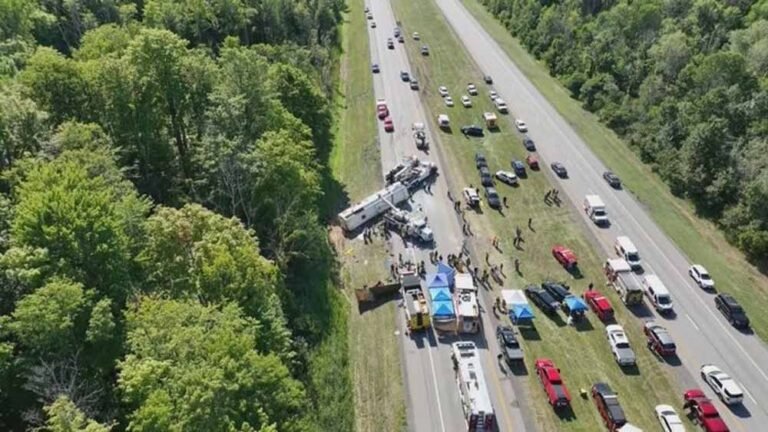 टूरिस्ट बस हादसे में हाहाकार, 5 की जान गई, भारतीय नागरिक भी शामिल