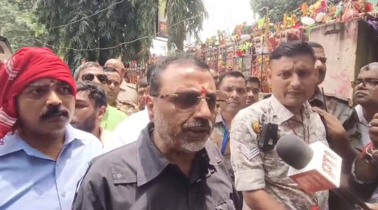 MP निशिकांत ने बाबा बैद्यनाथ धाम प्रकरण में दी गिरफ्तारी, कहा- मैं भाग नहीं रहा, जनता का प्रतिनिधि हूं