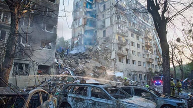 यूक्रेन पर रूस का कहर बरपा, 537 ड्रोन-45 मिसाइलों से अटैक, भारी तबाही