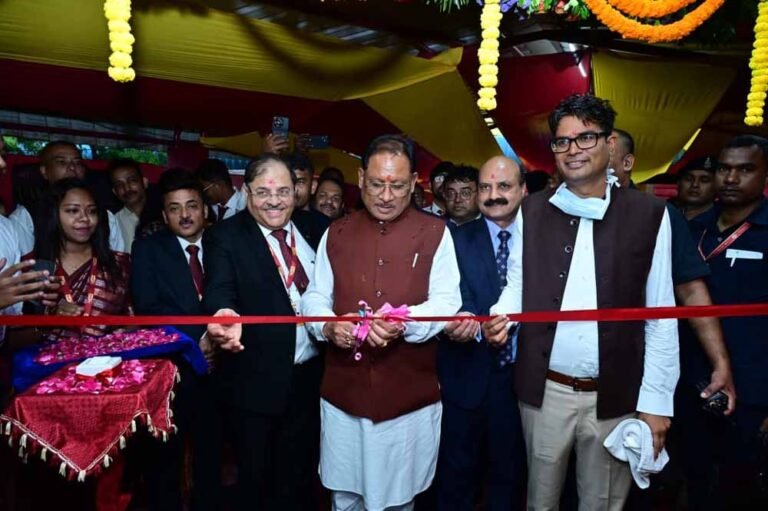 मुख्यमंत्री  साय ने इंद्रावती भवन नया रायपुर में पंजाब नेशनल बैंक की नई शाखा का किया शुभारंभ