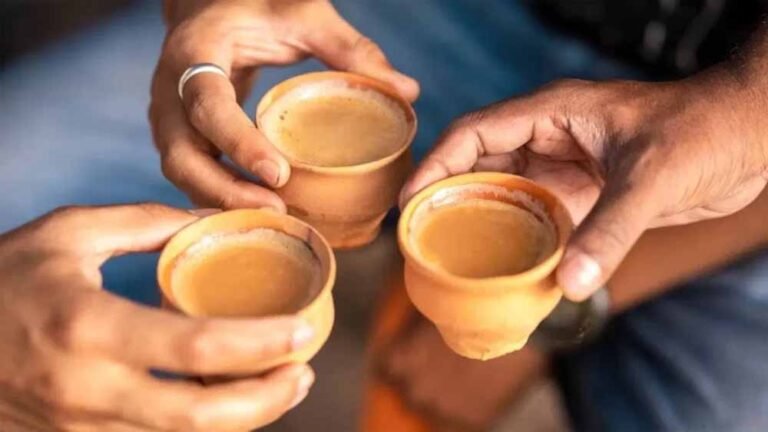 जहां कचरा बना करंसी: भोपाल कैफे में चाय-कॉफी के मिल रहे अनोखे दाम