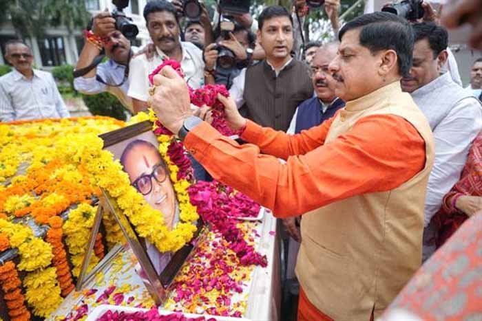मुख्यमंत्री डॉ. यादव ने स्व. कुशाभाऊ ठाकरे को दी श्रद्धांजलि