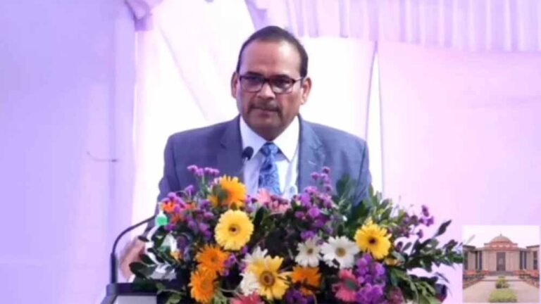 हाईकोर्ट में भाषण देते हुए जज माहेश्वरी ने चुनी मातृभाषा हिंदी