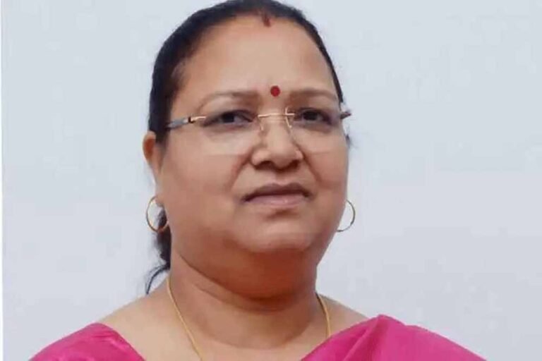 महिला आरक्षक दुष्कर्म मामला:  अनिला भेड़िया ने पुलिस पर लगाया गंभीर आरोप, डीजी और आईजी से करेंगे शिकायत