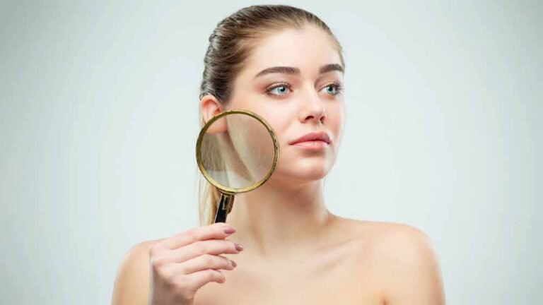 रोजाना मॉइस्चराइज़र के बावजूद स्किन क्यों रहती है ड्राई? जानें 5 छुपे कारण