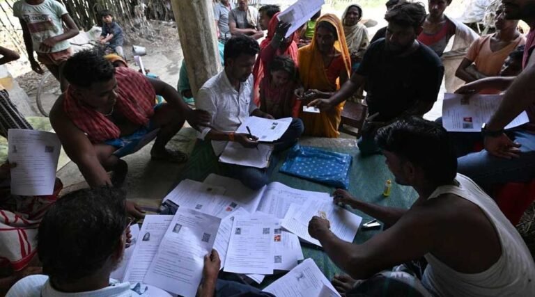 देशभर में वोटर लिस्ट SIR की प्रक्रिया अक्टूबर से शुरू, बिहार मॉडल को बनाया उदाहरण