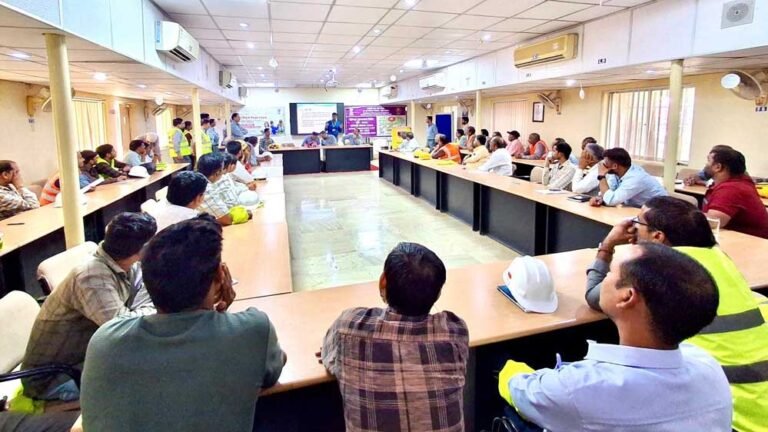 मैहर में ESIC–EPFO का संयुक्त सेमिनार, ‘SPREE 2025’ योजना पर दी गई विस्तृत जानकारी