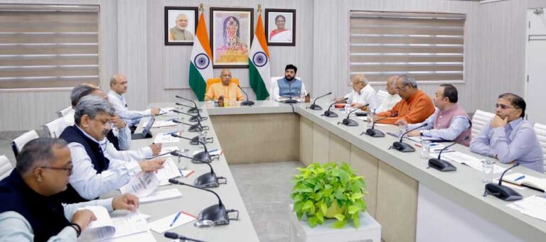 केंद्रीय सहकारिता राज्य मंत्री के साथ मुख्यमंत्री ने की प्रदेश के सहकारिता विभाग की समीक्षा
