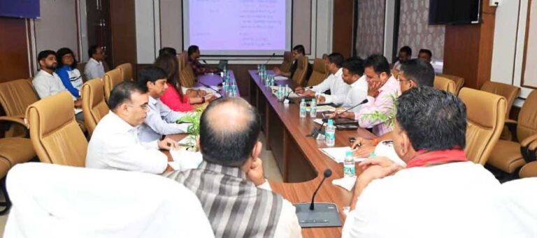 बस्तर ओलंपिक को सफल बनाने कमर कस ली है: उप मुख्यमंत्री द्वय ने की तैयारियों की समीक्षा
