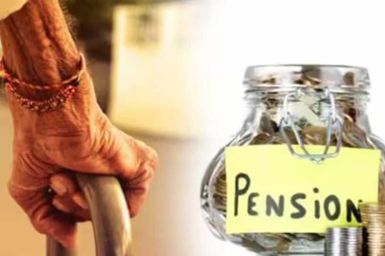 पेंशन स्कीम पर बड़ा अपडेट: कर्मचारियों को 30 सितंबर तक करना होगा विकल्प चयन, वरना छूट सकते हैं फायदे