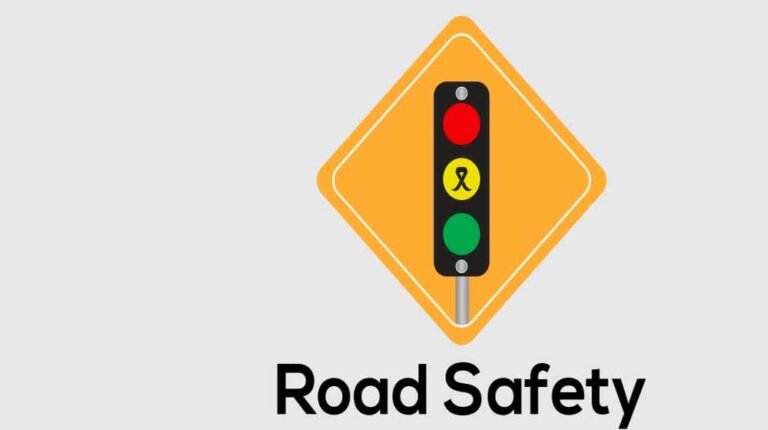 एमसीबी में सड़क सुरक्षा सप्ताह: मनेंद्रगढ़ में वाद-विवाद प्रतियोगिता के जरिए युवाओं ने दिखाई जागरूकता