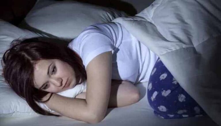 बेहतर नींद के वास्तु टिप्स, अपनाएं और देखें स्वास्थ्य पर असर