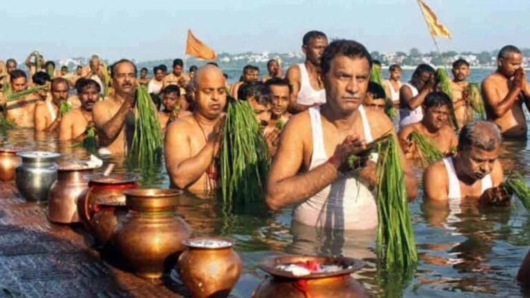 पितृपक्ष में भूल से भी न करें ये काम, पिंडदान और तर्पण से पितरों को दें मोक्ष