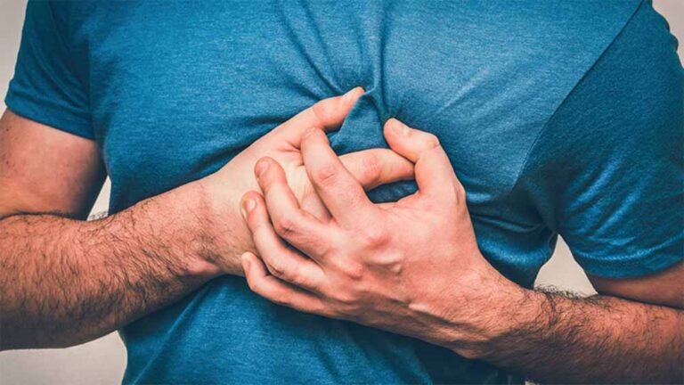 दिन के इस समय दोगुना हो जाता है हार्ट अटैक का रिस्क, इन आदतों से रहें सावधान