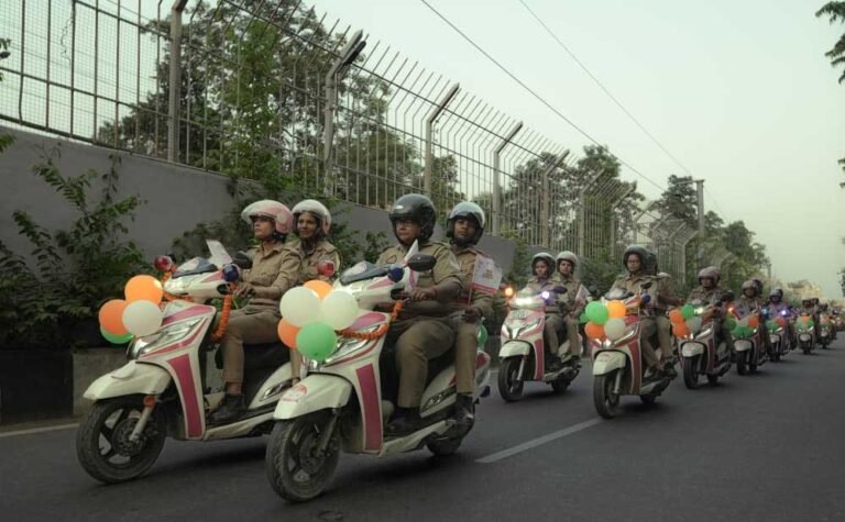 सभी जिलों में महिलाओं के अंदर सुरक्षा, सम्मान एवं आत्मविश्वास की भावना को और अधिक मजबूत करने के उद्देश्य से निकाली गई बाइक रैली