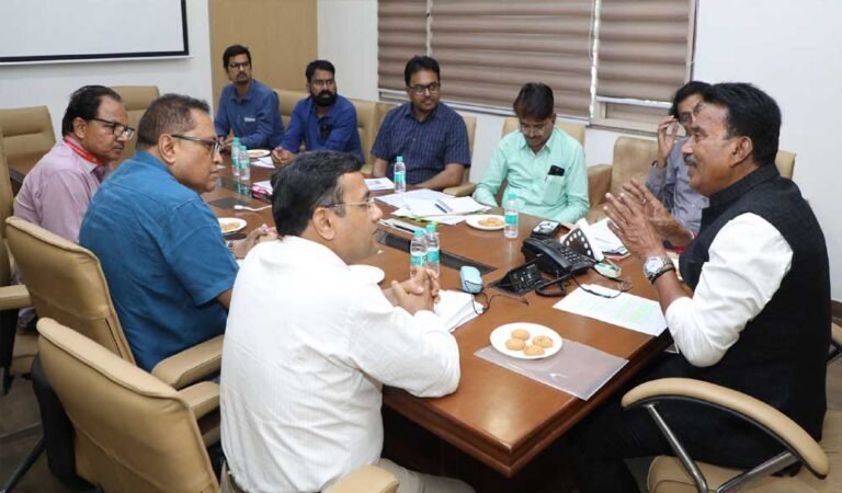 जल संसाधन मंत्री सिलावट ने कहा: इंदौर बायपास फ्लाईओवर निर्माण शीघ्र पूरा किया जाए