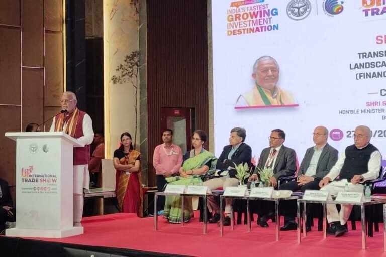 योगी सरकार में सुदृढ़ हुई कानून व्यवस्था, 15 लाख करोड़ से अधिक का निवेश धरातल पर उतरा