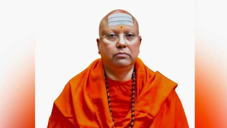 स्वामी नहीं, सुपर प्लेयर निकला चैतन्यानंद! फर्ज़ी पहचान से रच डाली नई दुनिया