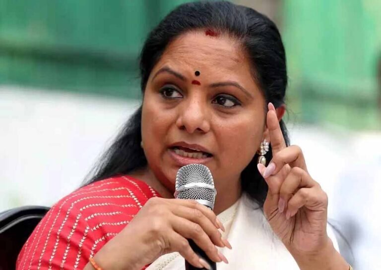 बाप ही बने सियासी दुश्मन: KCR ने बेटी कविता पर गिराई गाज, पार्टी से किया सस्पेंड