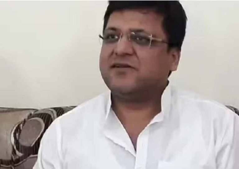 आबकारी मंत्री नितिन अग्रवाल की सख्ती, महोबा के जिला आबकारी अधिकारी निलंबित