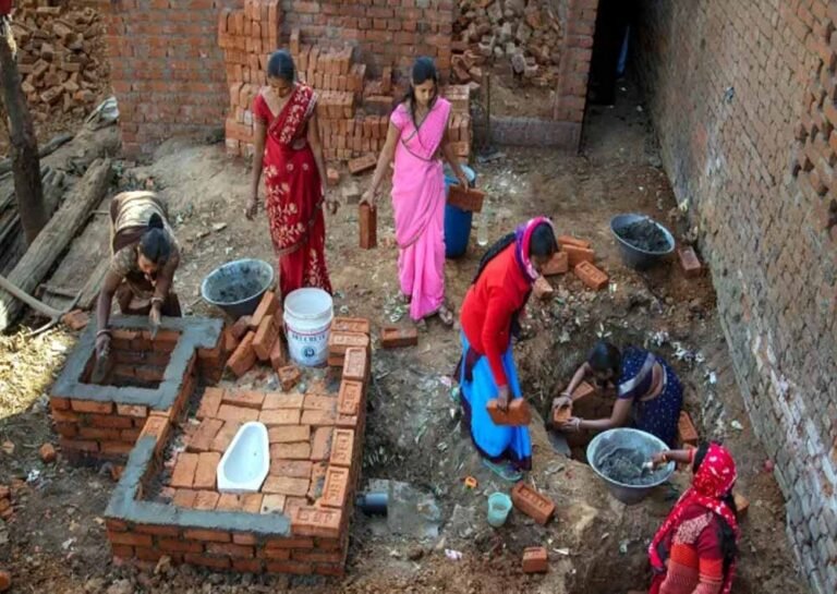 व्यावहारिक प्रशिक्षण से कार्यकुशलता में आएगा निखार, गांव में मिलेगा रोजगार- कलेक्टर