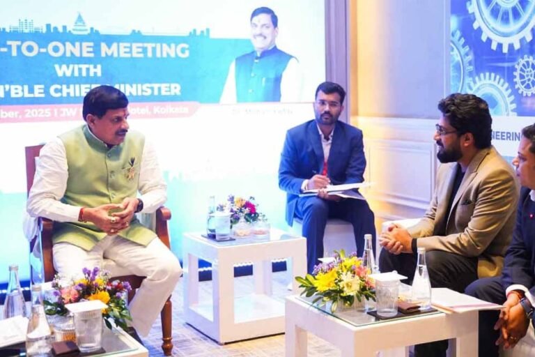 कपड़ा उद्योग में बड़ा निवेश: कोलकाता से आए 14,600 करोड़ के प्रस्ताव, पीएम मित्रा पार्क बनेगा गेम-चेंजर