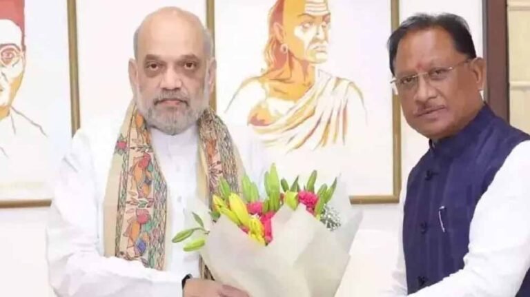रायपुर से नई दिल्ली: CM विष्णु देव साय ने अमित शाह से की सौजन्य भेंट