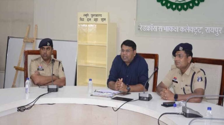 रायपुर में त्योहारों पर सख्ती, CCTV से निगरानी और एक्स्ट्रा फोर्स तैनात, DJ-पटाखे बैन