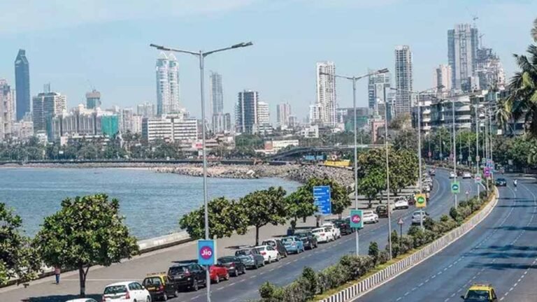 26/11 से भी बड़े हमले की धमकी, मुंबई में 14 आतंकी और भारी मात्रा में RDX की इनपुट